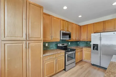 560 NW 39th Circle Boca Raton FL 33431
