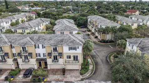 560 NW 39th Circle Boca Raton FL 33431