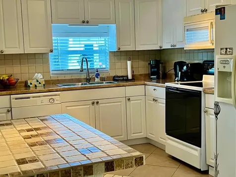 3325 South Street Hollywood FL 33021