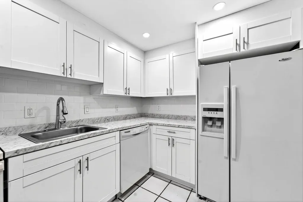 1681 NW 70th Avenue Plantation FL 33313