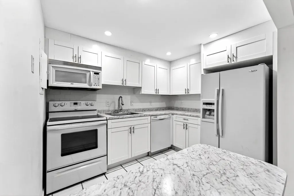 1681 NW 70th Avenue Plantation FL 33313
