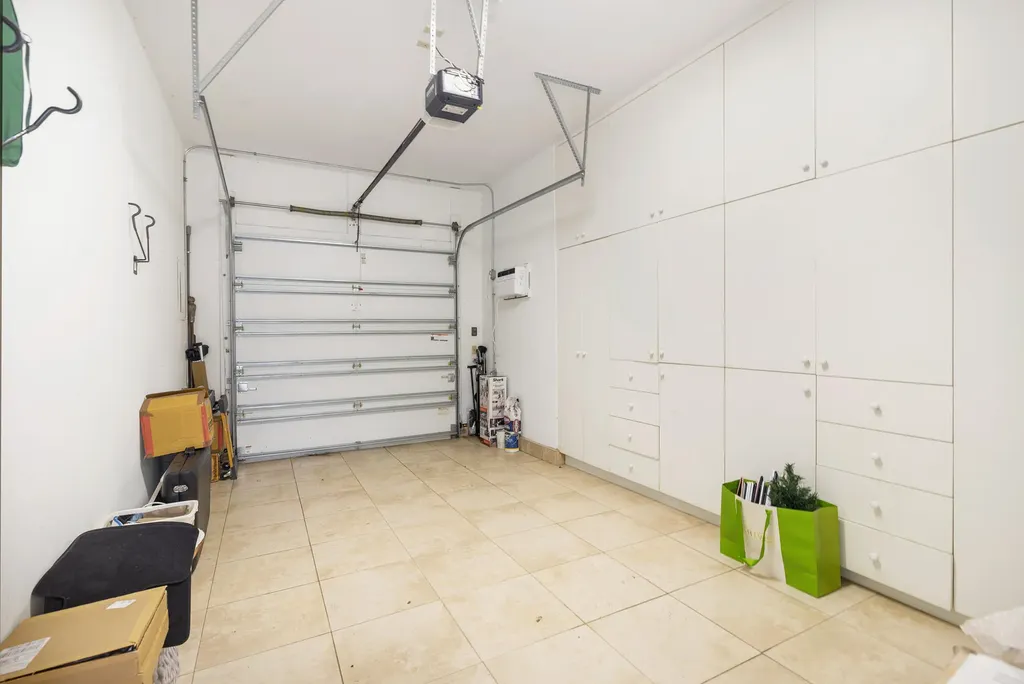 224 Phipps Palm Beach FL 33480