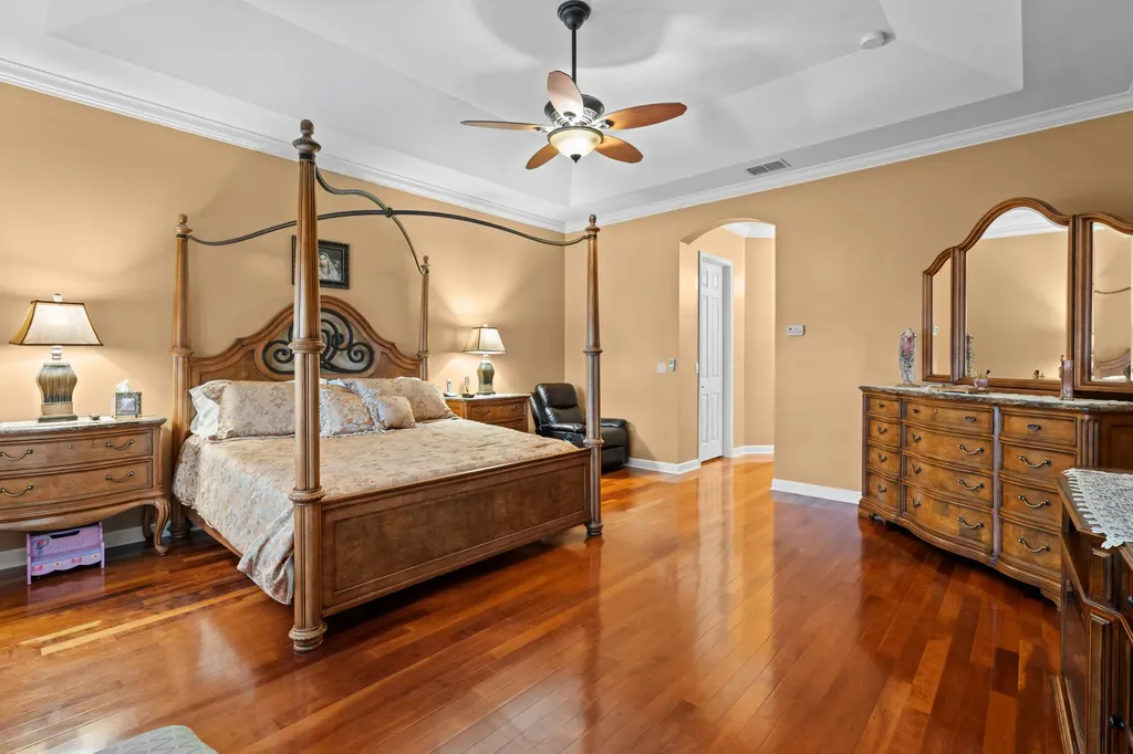465 NW Dover Court Port St Lucie FL 34983