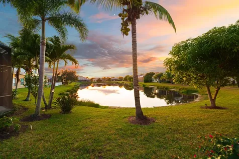 465 NW Dover Court Port St Lucie FL 34983