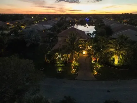 465 NW Dover Court Port St Lucie FL 34983
