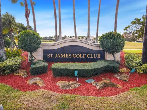 465 NW Dover Court Port St Lucie FL 34983