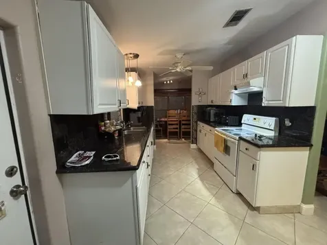 6566 NW 34th Ave Lot#h009 Avenue Coconut Creek FL 33073