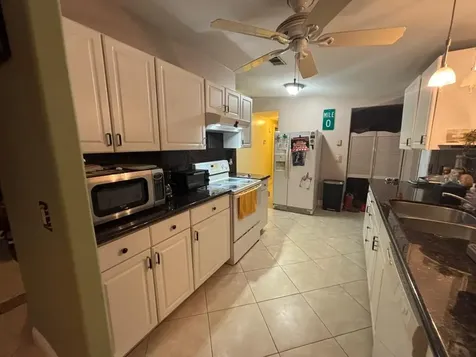 6566 NW 34th Ave Lot#h009 Avenue Coconut Creek FL 33073