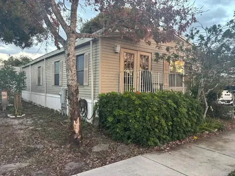 6566 NW 34th Ave Lot#h009 Avenue Coconut Creek FL 33073