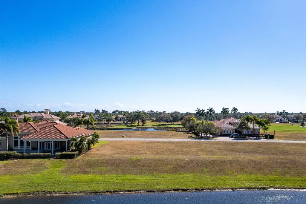 111 SE Mira Lavella Port St Lucie FL 34984