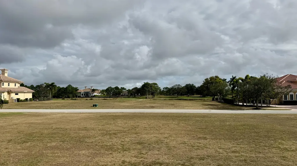 111 SE Mira Lavella Port St Lucie FL 34984