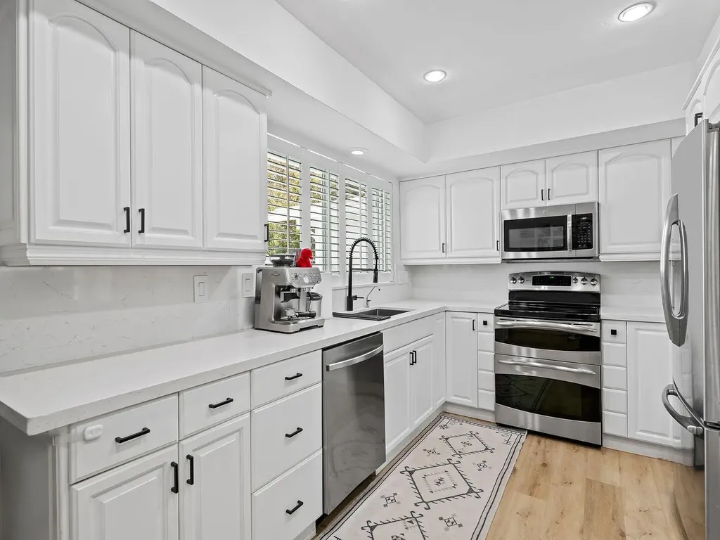2011 NE 60th Street Fort Lauderdale FL 33308