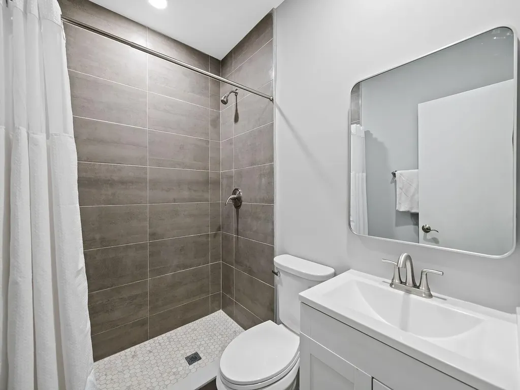 2011 NE 60th Street Fort Lauderdale FL 33308