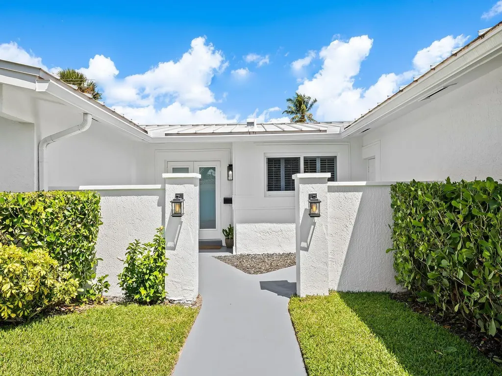 2011 NE 60th Street Fort Lauderdale FL 33308