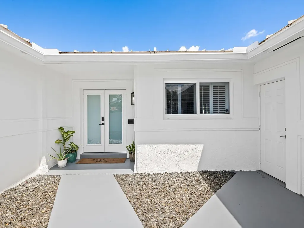 2011 NE 60th Street Fort Lauderdale FL 33308