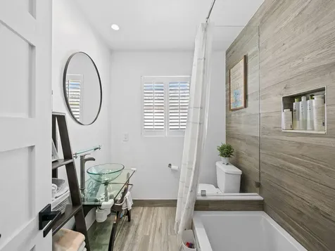 2011 NE 60th Street Fort Lauderdale FL 33308