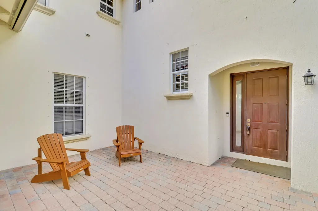 770 Bocce Court Palm Beach Gardens FL 33410