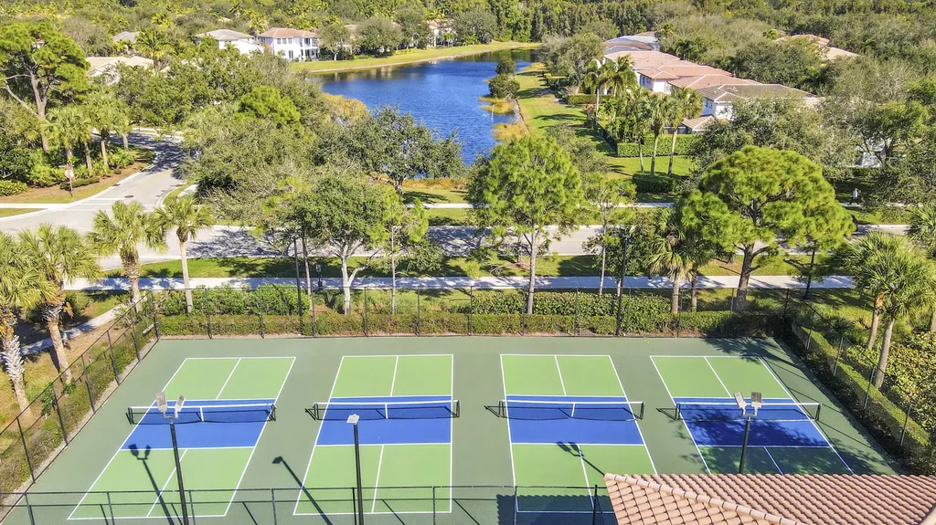 770 Bocce Court Palm Beach Gardens FL 33410