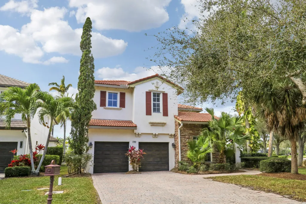 770 Bocce Court Palm Beach Gardens FL 33410