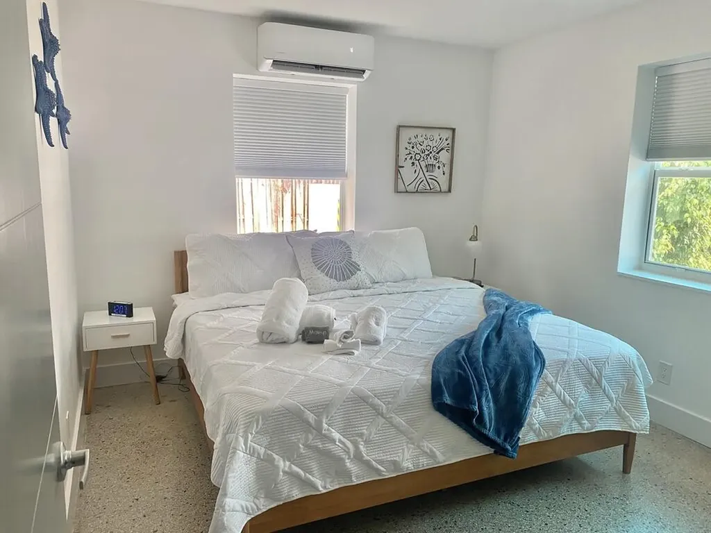 304 SE 3rd Street Delray Beach FL 33483