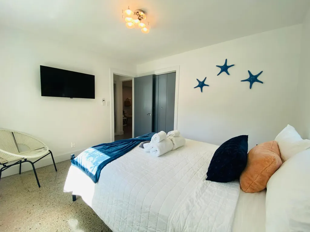 304 SE 3rd Street Delray Beach FL 33483