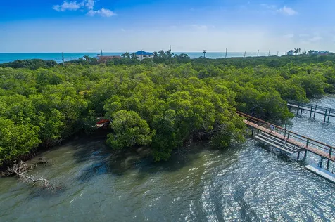 23 NE Macarthur Boulevard Stuart FL 34996
