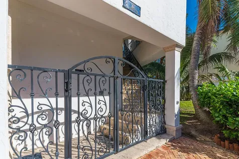 23 NE Macarthur Boulevard Stuart FL 34996