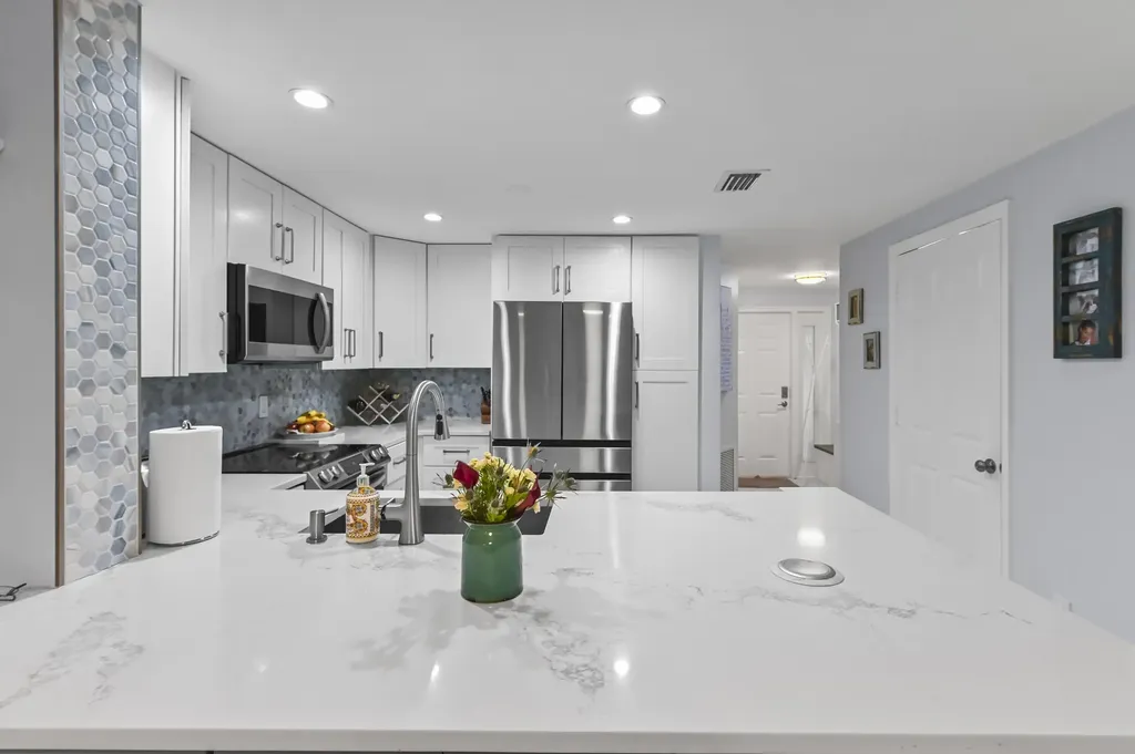 866 E Jeffery Street Boca Raton FL 33487