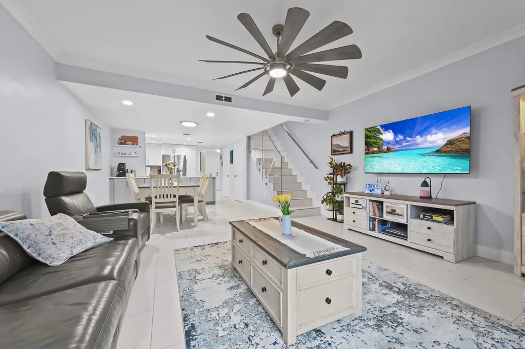 866 E Jeffery Street Boca Raton FL 33487