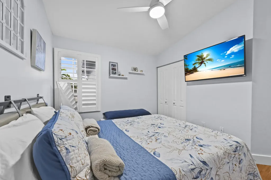 866 E Jeffery Street Boca Raton FL 33487