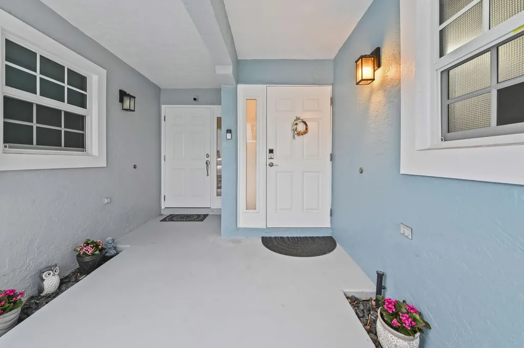866 E Jeffery Street Boca Raton FL 33487