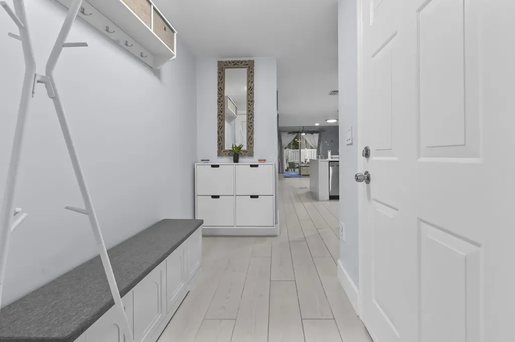866 E Jeffery Street Boca Raton FL 33487