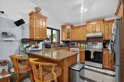 19065 NW 85th Court Hialeah FL 33015