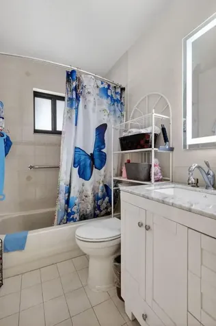 19065 NW 85th Court Hialeah FL 33015