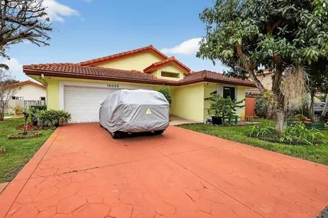 19065 NW 85th Court Hialeah FL 33015