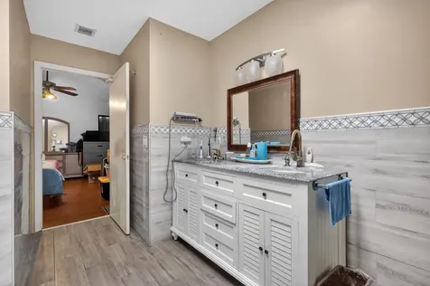 19065 NW 85th Court Hialeah FL 33015