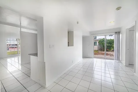 5652 S Rue Road West Palm Beach FL 33415