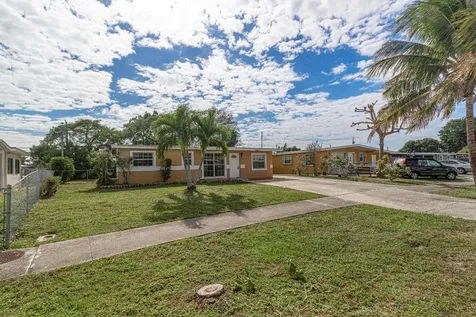5652 S Rue Road West Palm Beach FL 33415