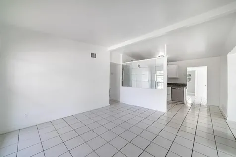 5652 S Rue Road West Palm Beach FL 33415