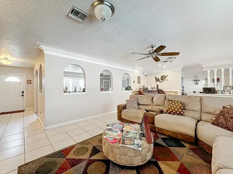 189 NE Caprona Avenue Port St Lucie FL 34983
