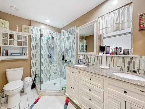 189 NE Caprona Avenue Port St Lucie FL 34983