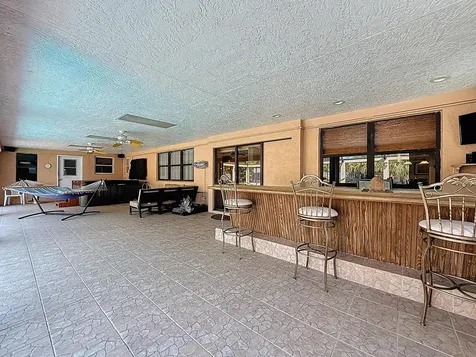 189 NE Caprona Avenue Port St Lucie FL 34983