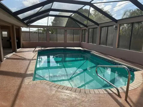 189 NE Caprona Avenue Port St Lucie FL 34983