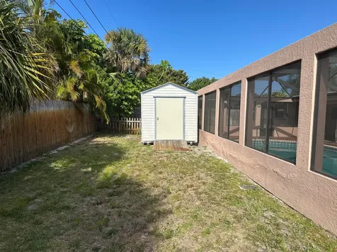 189 NE Caprona Avenue Port St Lucie FL 34983