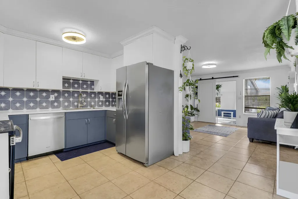 9277 Bloomfield Drive Palm Beach Gardens FL 33410