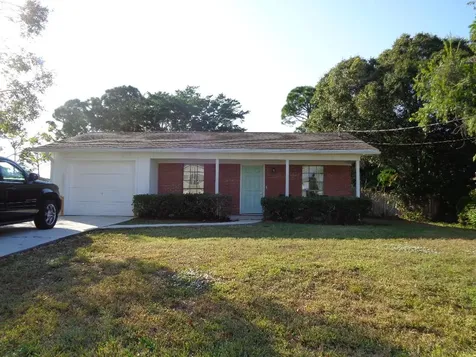 712 NW Avens Street Port St Lucie FL 34983