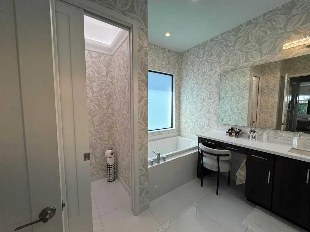 8606 Tower Bridge Court Boca Raton FL 33496