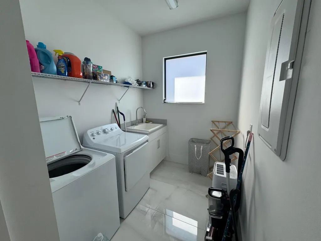 8606 Tower Bridge Court Boca Raton FL 33496