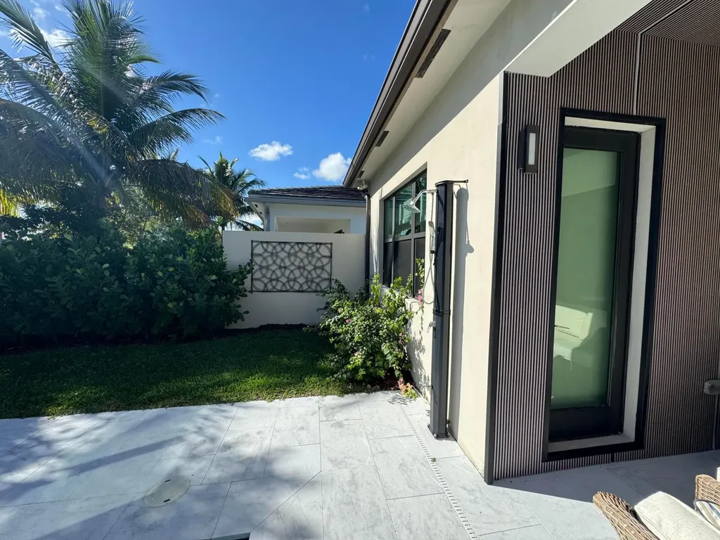 8606 Tower Bridge Court Boca Raton FL 33496