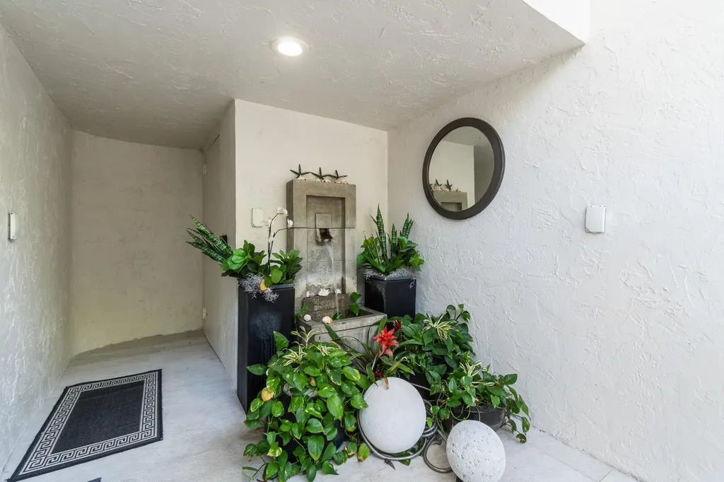 2335 S Ocean Boulevard Palm Beach FL 33480